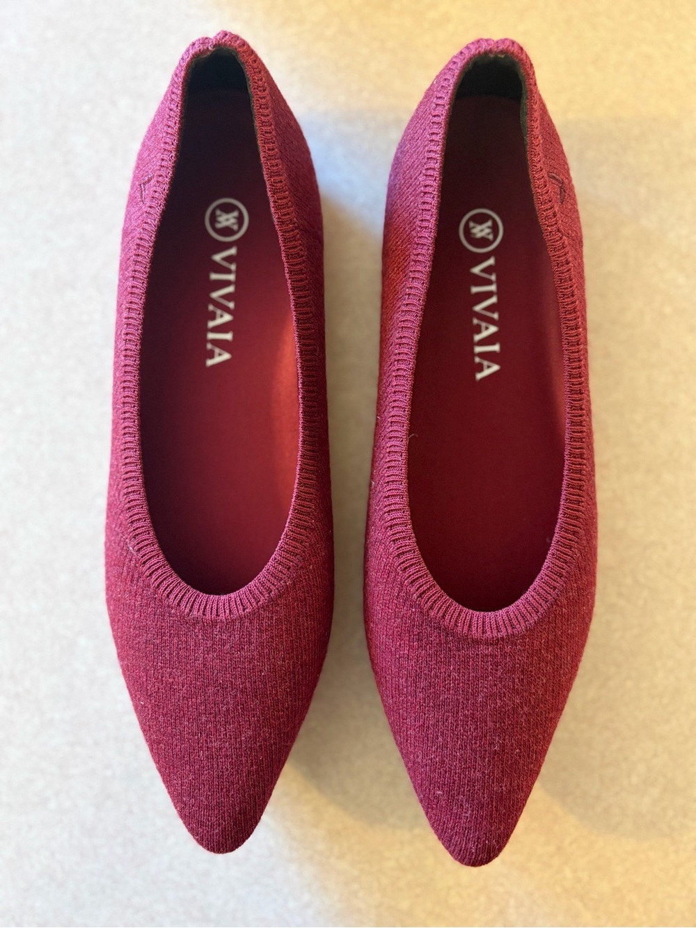 New Vivaia Aria 5° Pointed-Toe Ballet Flats / Burgundy - Size 38.5